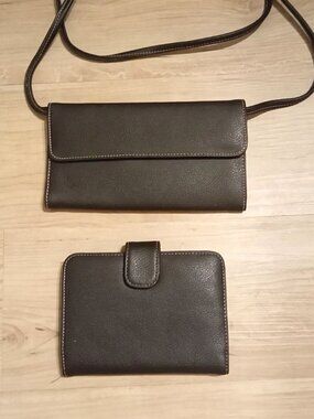 NWOT - Crossbody Wallet Purse & Organizer (2-Piece Set)